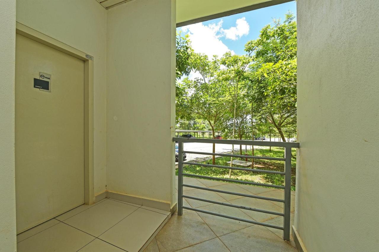 Capital O 90614 Cvia Ummul Hotel Padang Besar Extérieur photo